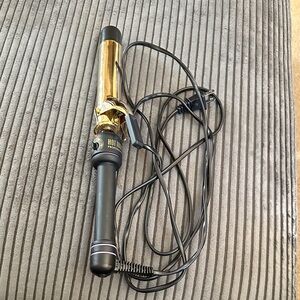 Hot Tools professional 1 1/4 inch curling iron